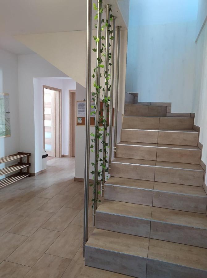 Bieszczadzkie Brzegi Apartment Ustrzyki Dolne Exterior foto