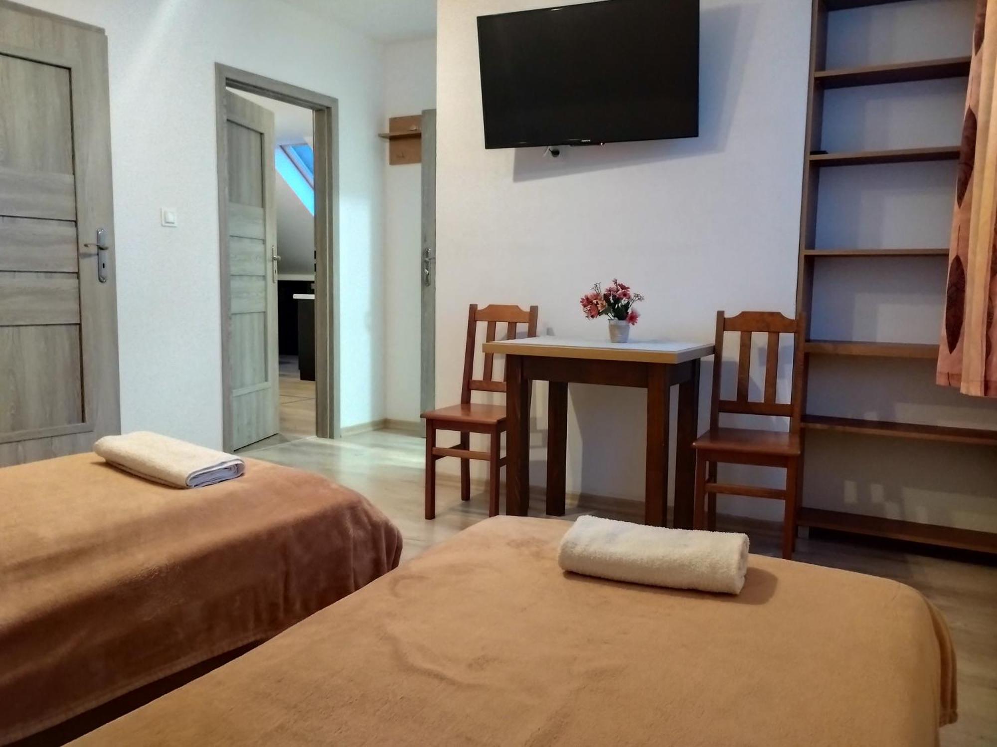 Bieszczadzkie Brzegi Apartment Ustrzyki Dolne Exterior foto